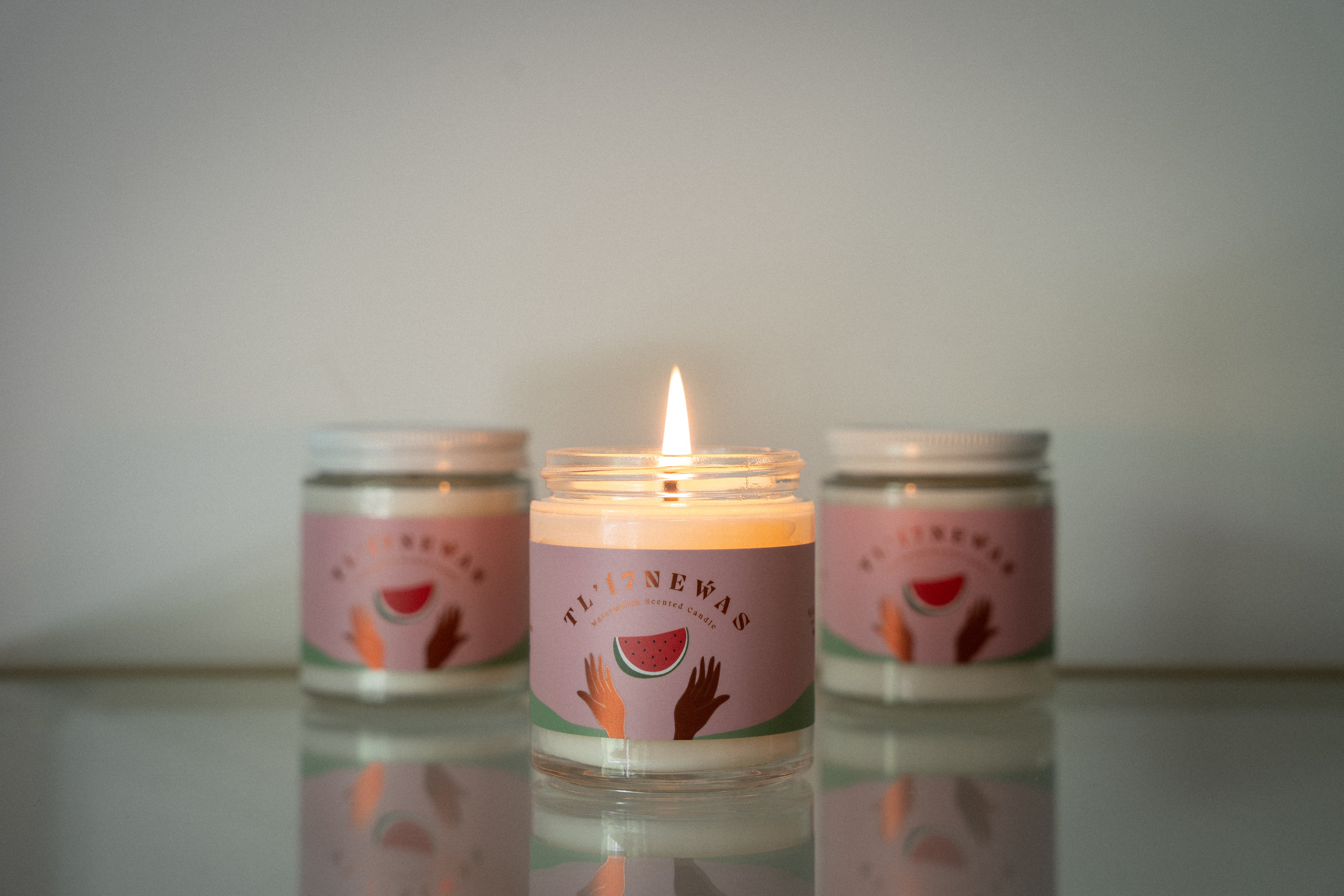 TlâiÌ7newÌas Watermelon Scented Candle
