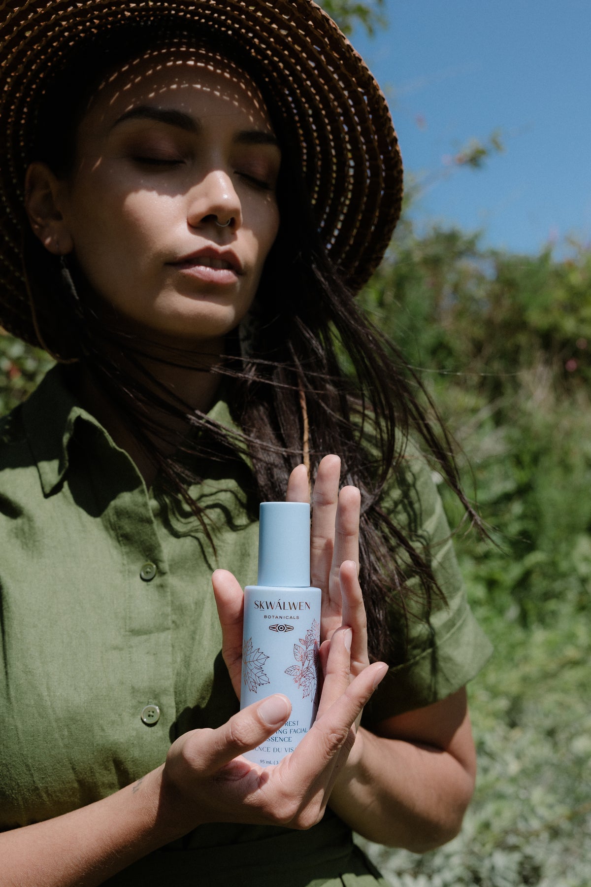 Shkweń Rainforest Hydrating Facial Essence