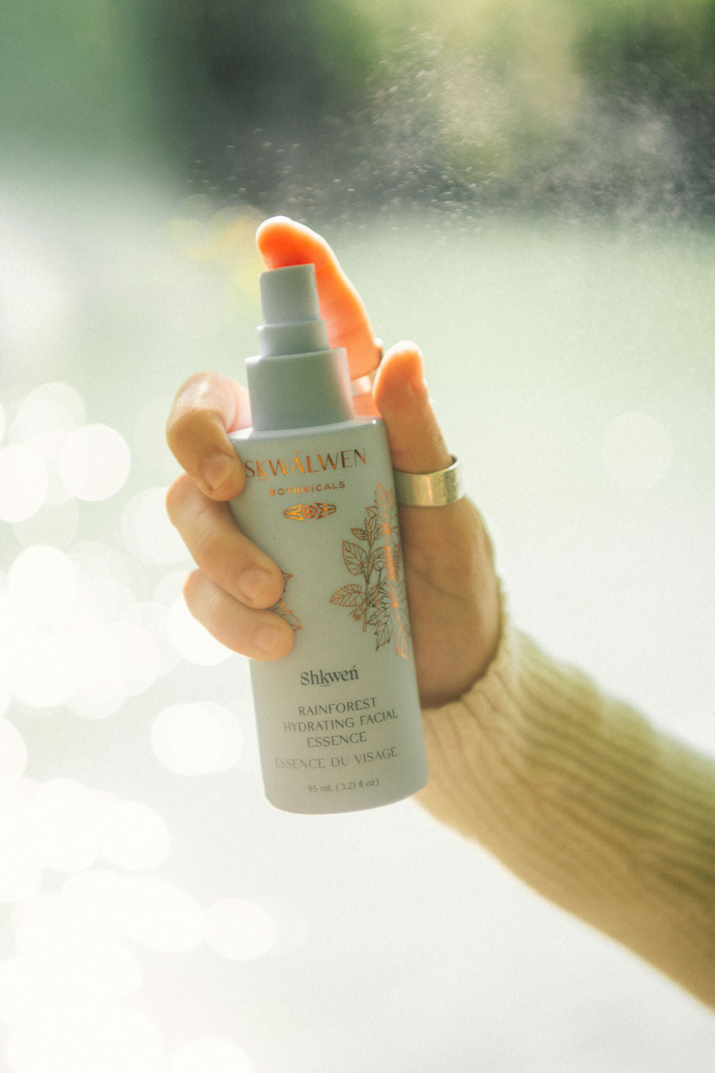 Shkweń Rainforest Hydrating Facial Essence